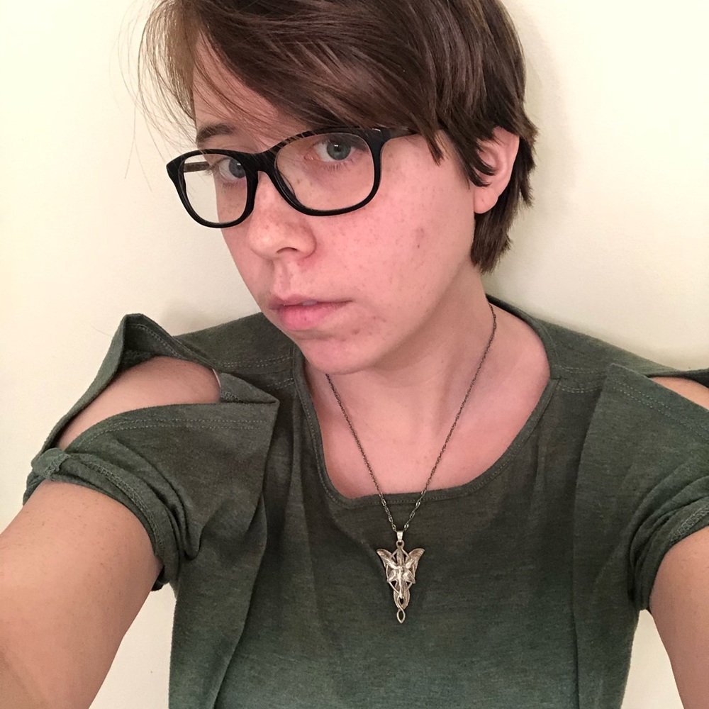 Meet your Posher, Emaleigh